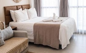 STUDIO DE LUXO - Avaliado com NOTA 10 - Qualidade, Conforto e Comodidade - Centrinho da Praia de Porto de Galinhas